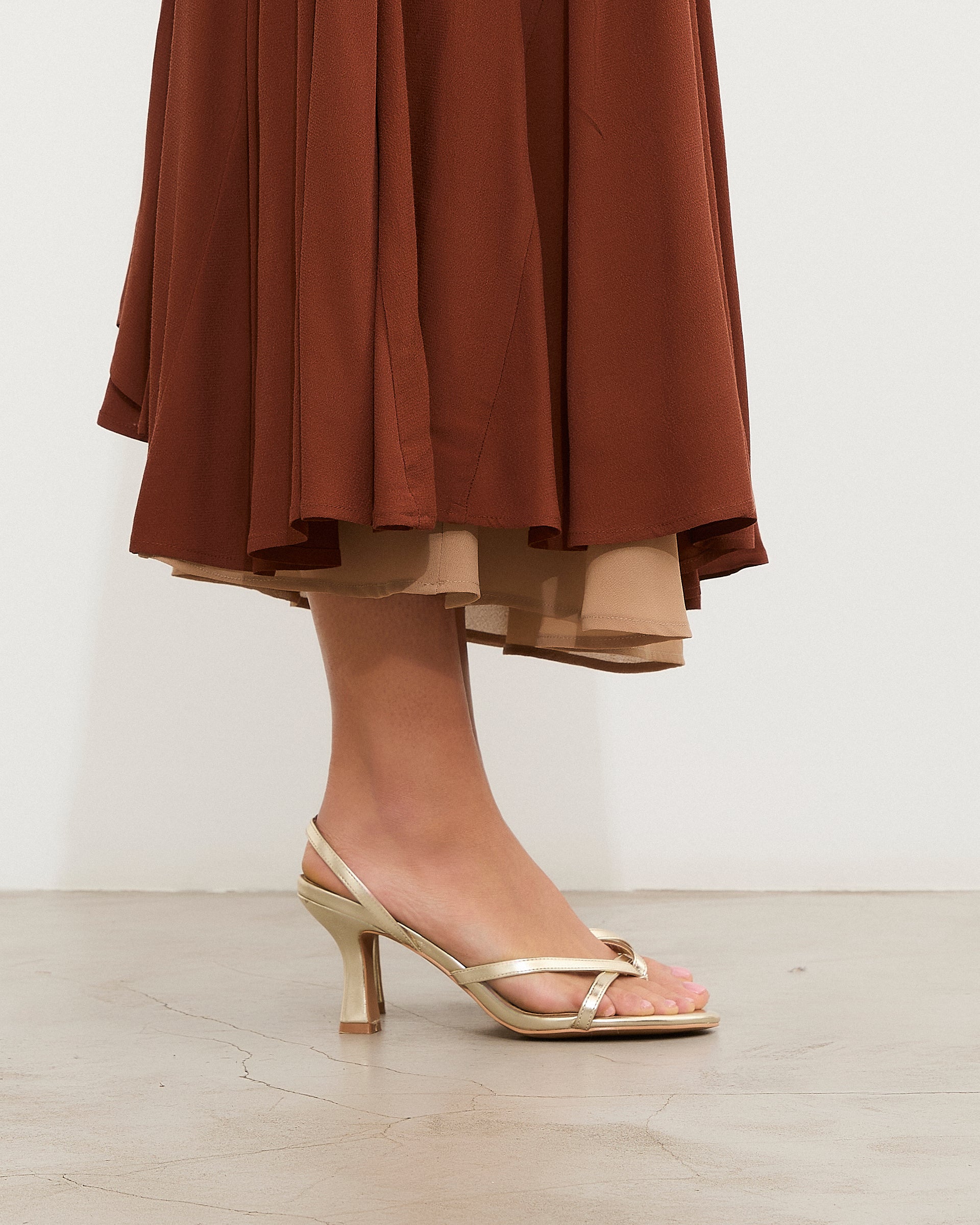 MIM Sandalia de tacón Andee Dorado