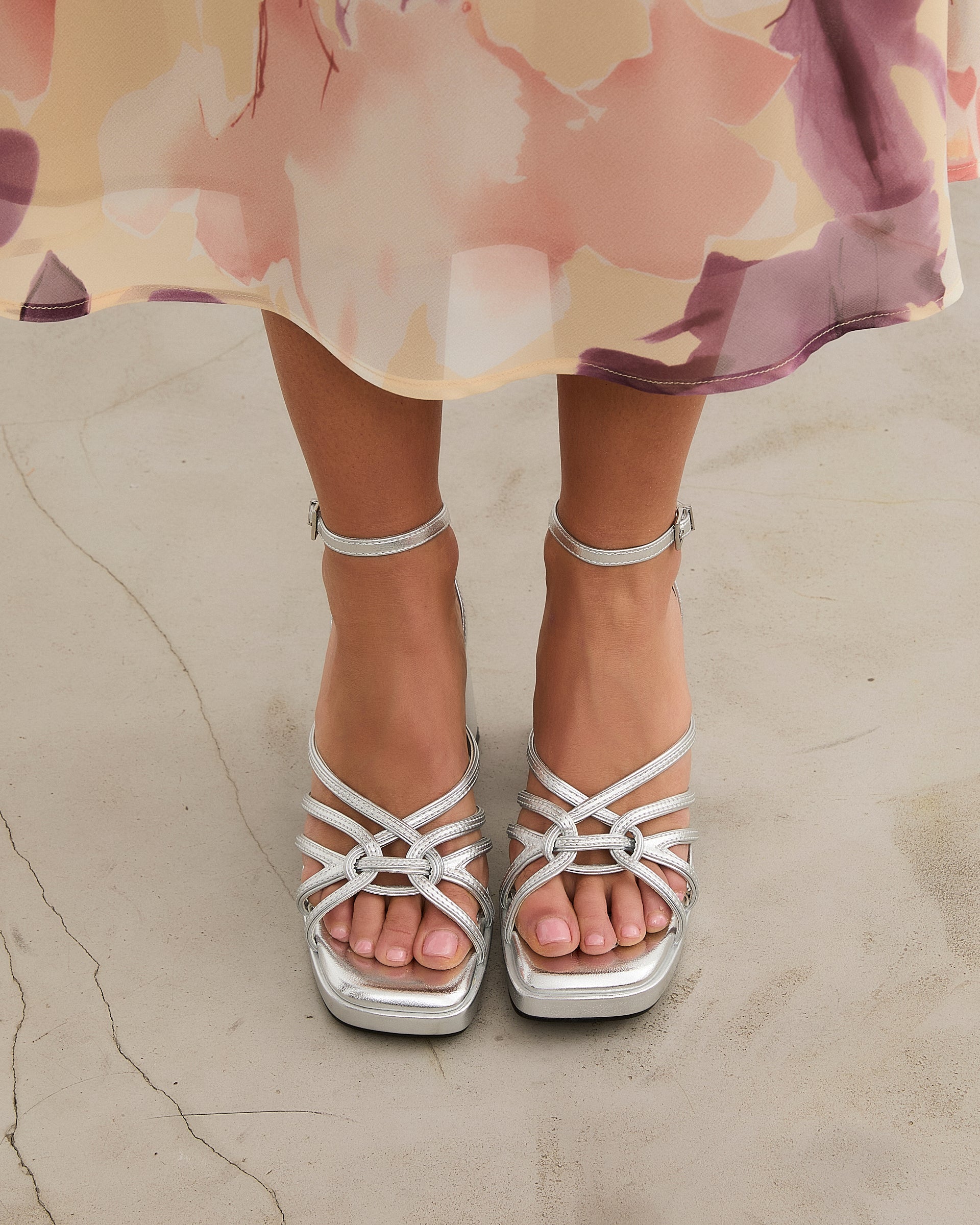 MIM Sandalia de tacón BRAT PLATA