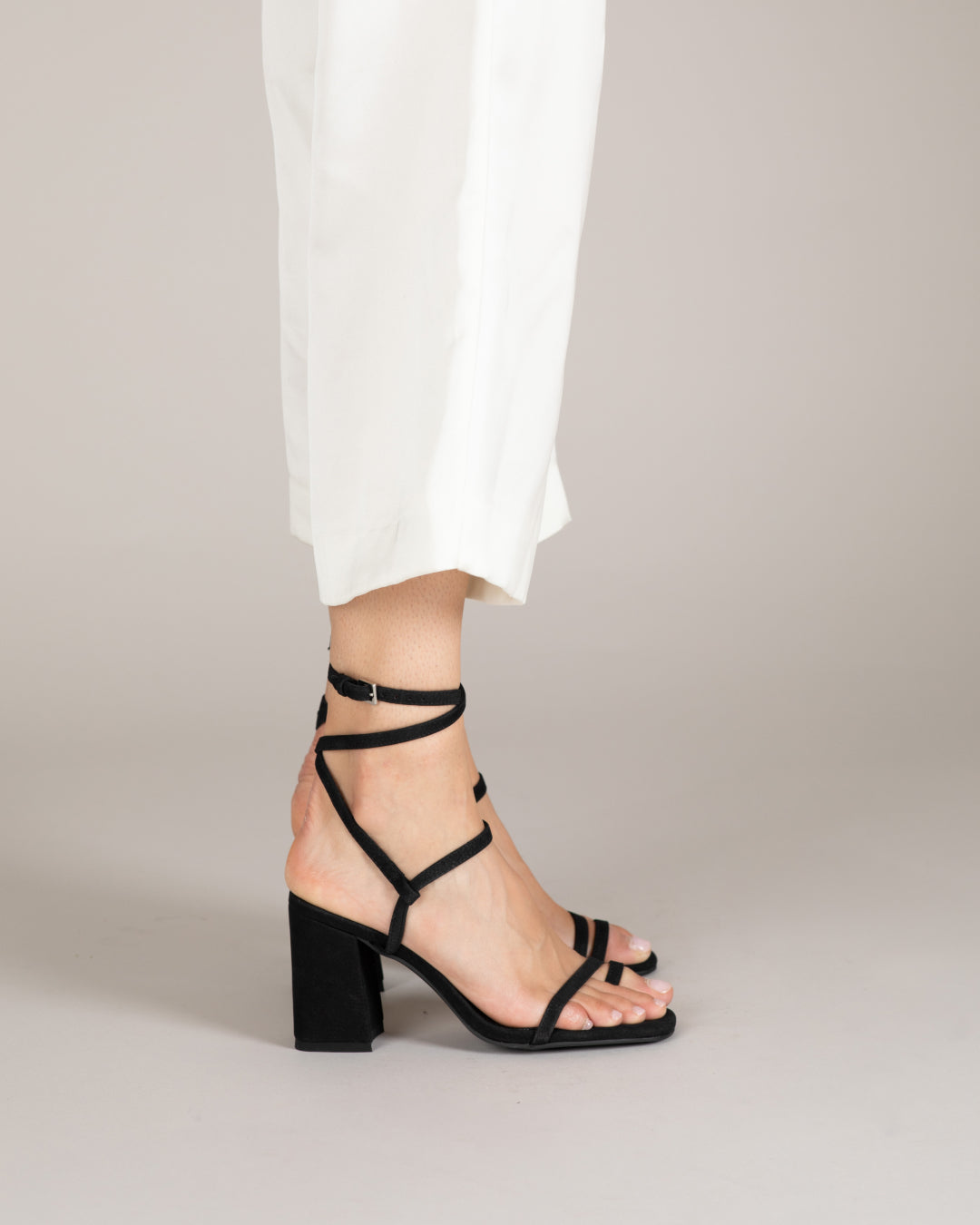 MIM Sandalia de tacón IGNAZIA NEGRO