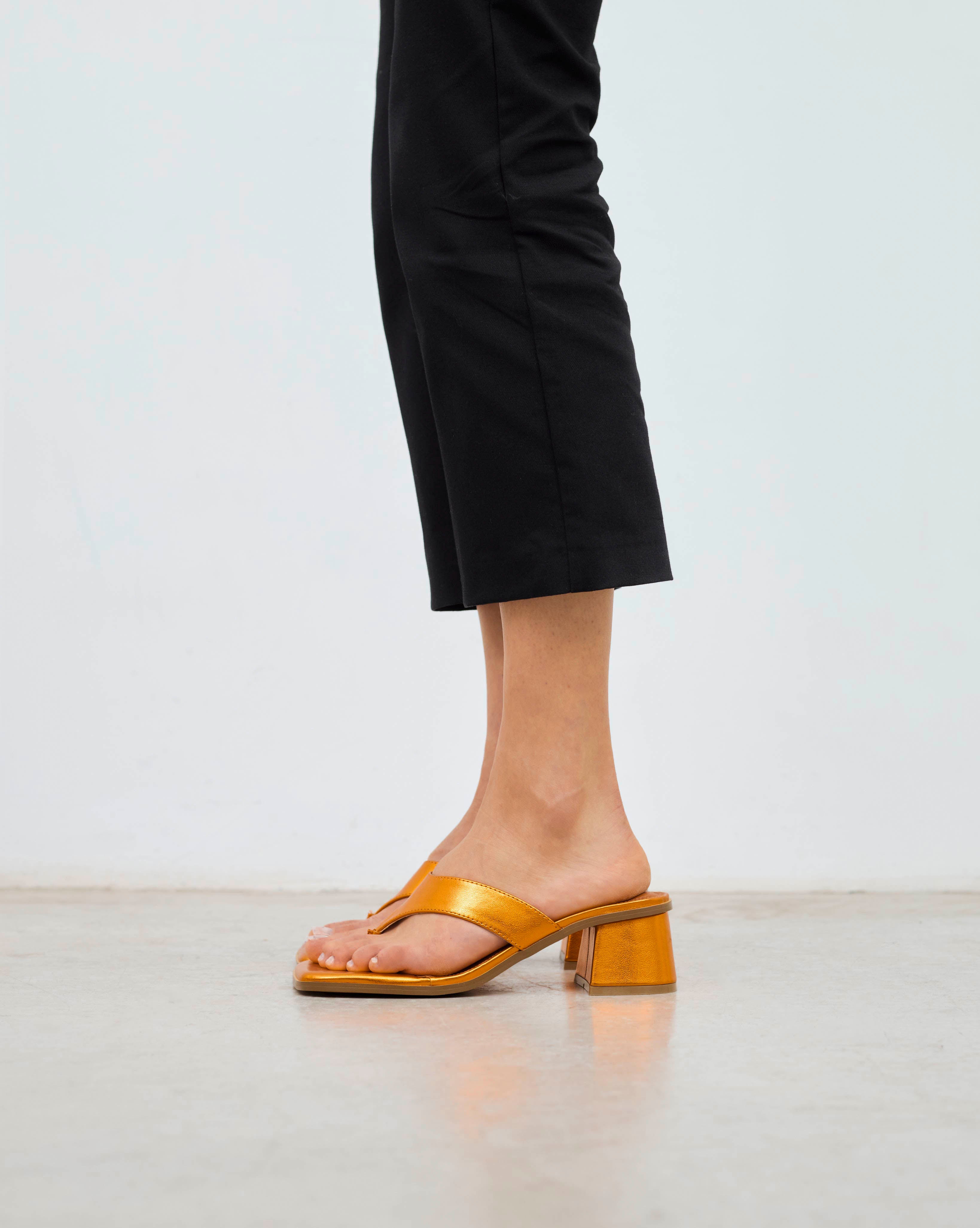 MIM Sandalia de tacón MILA NARANJA METALIZADO