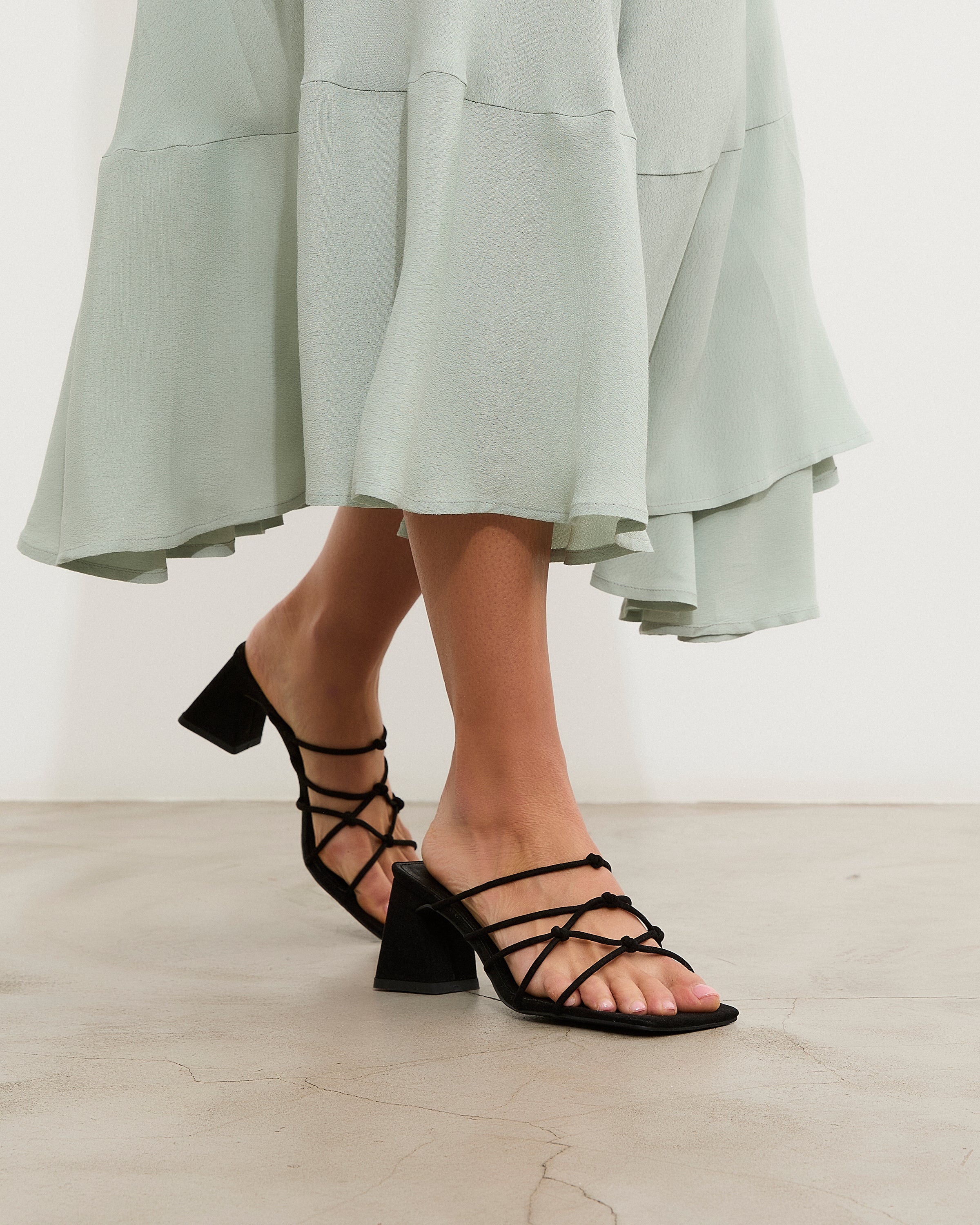 MIM Sandalia de tacón Nats Negro