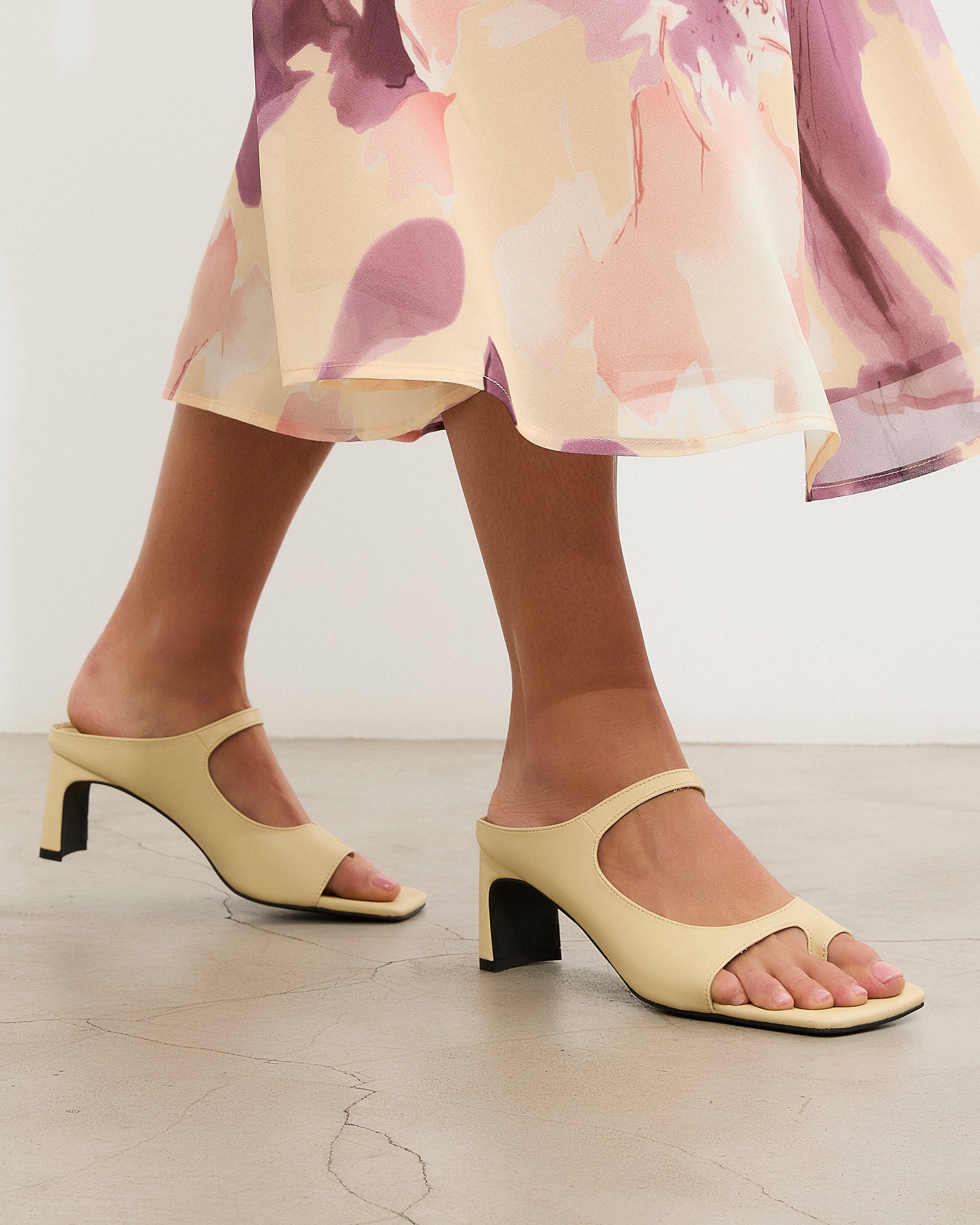 MIM Sandalia de tacón Ness Amarillo