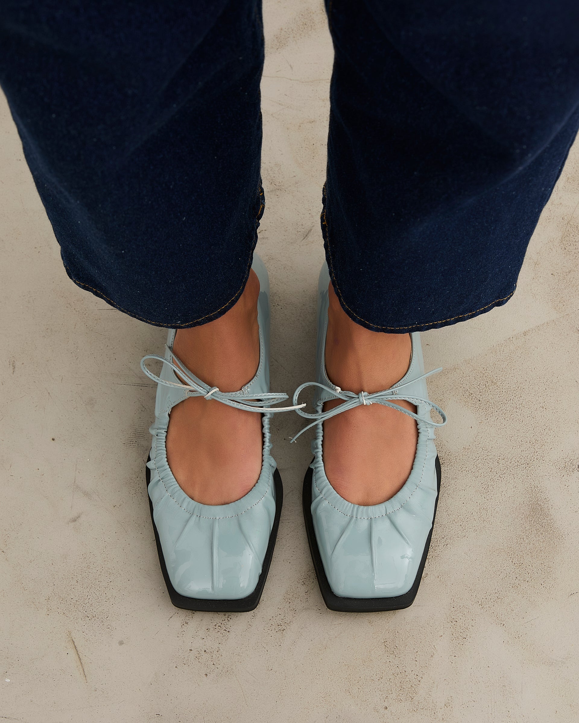 MIM Zapato cerrado Mace Celeste