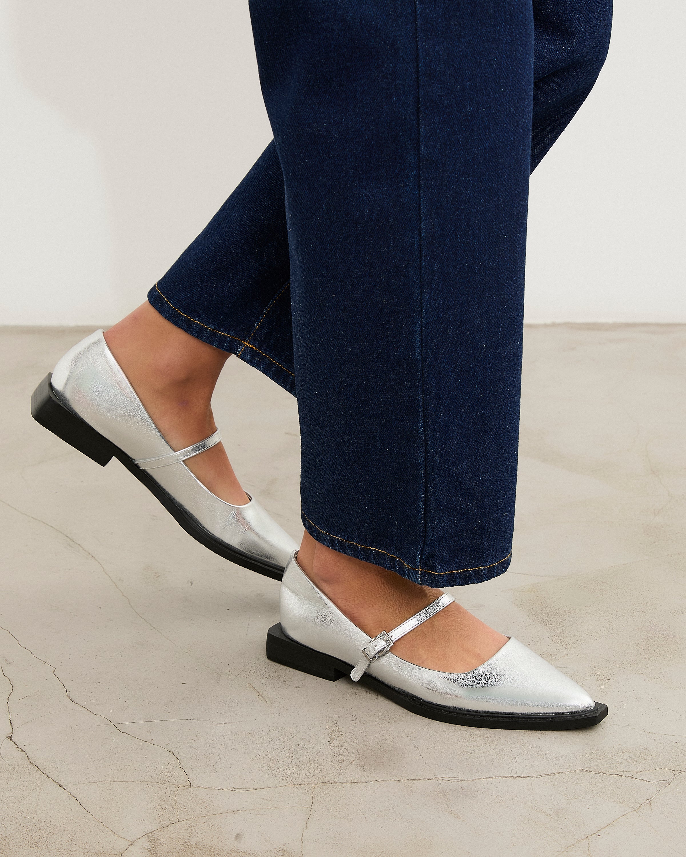 Mim shoes Zapato cerrado MAYFAIR PLATA
