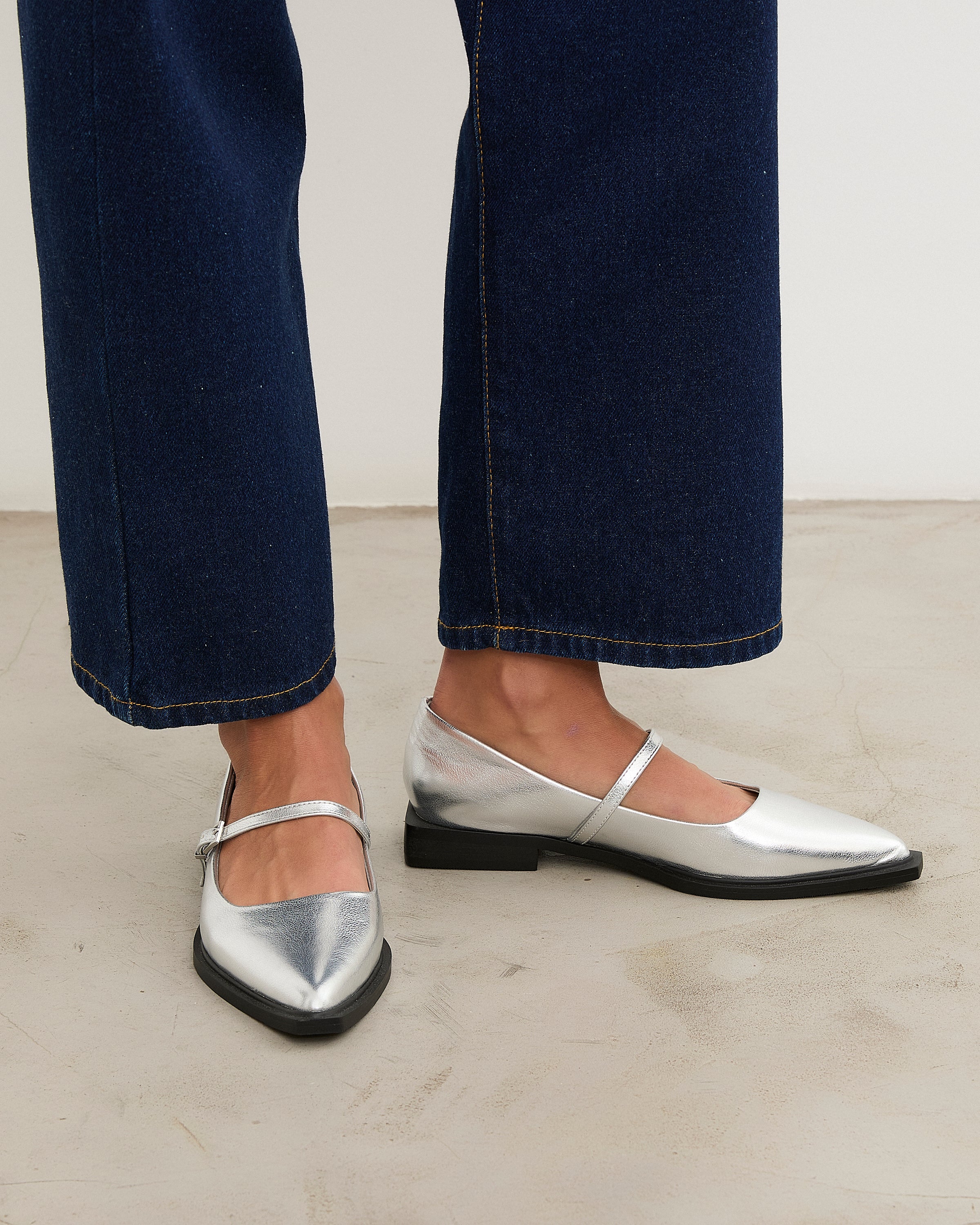 Mim shoes Zapato cerrado MAYFAIR PLATA