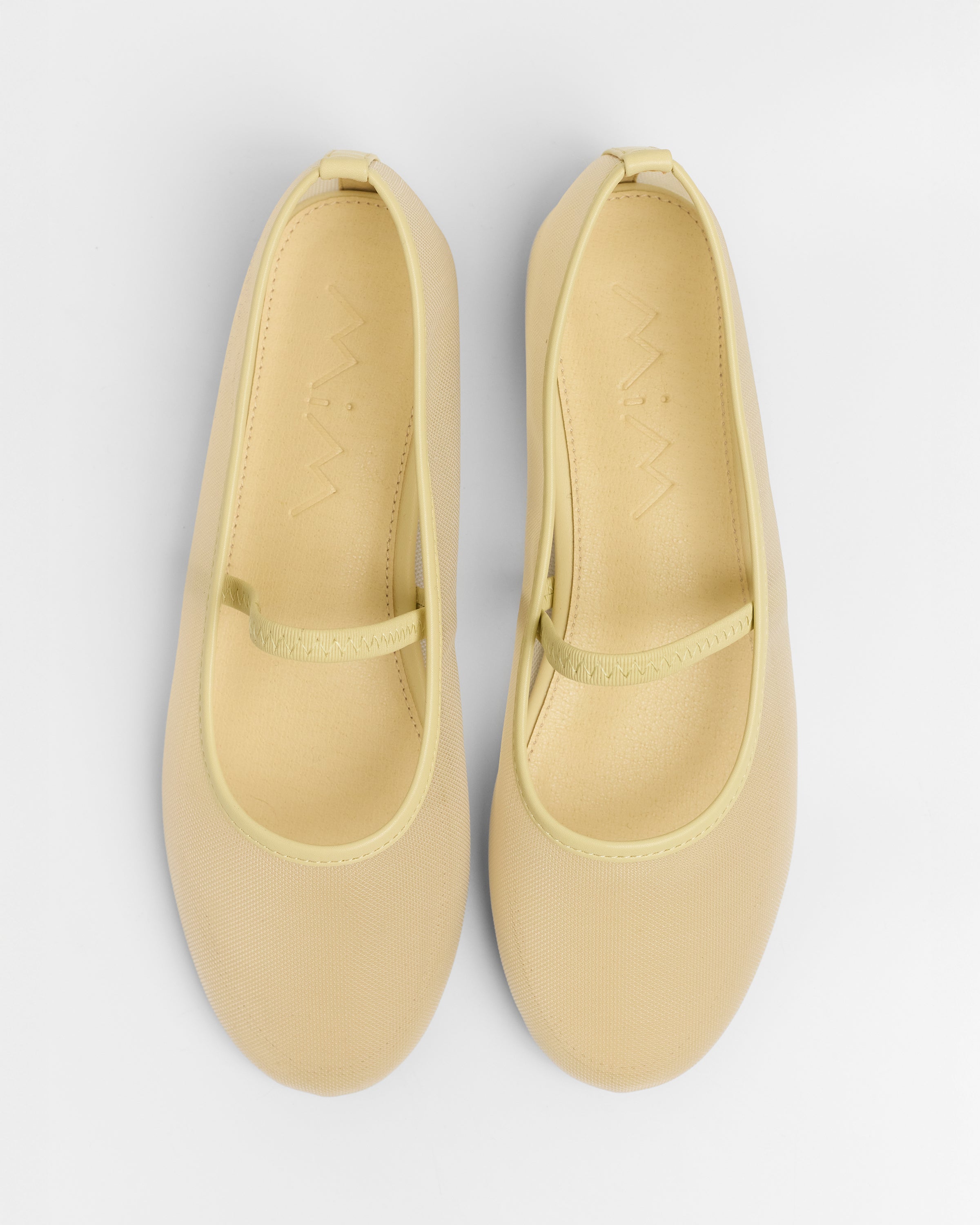 MIM Zapato cerrado Fler Amarillo