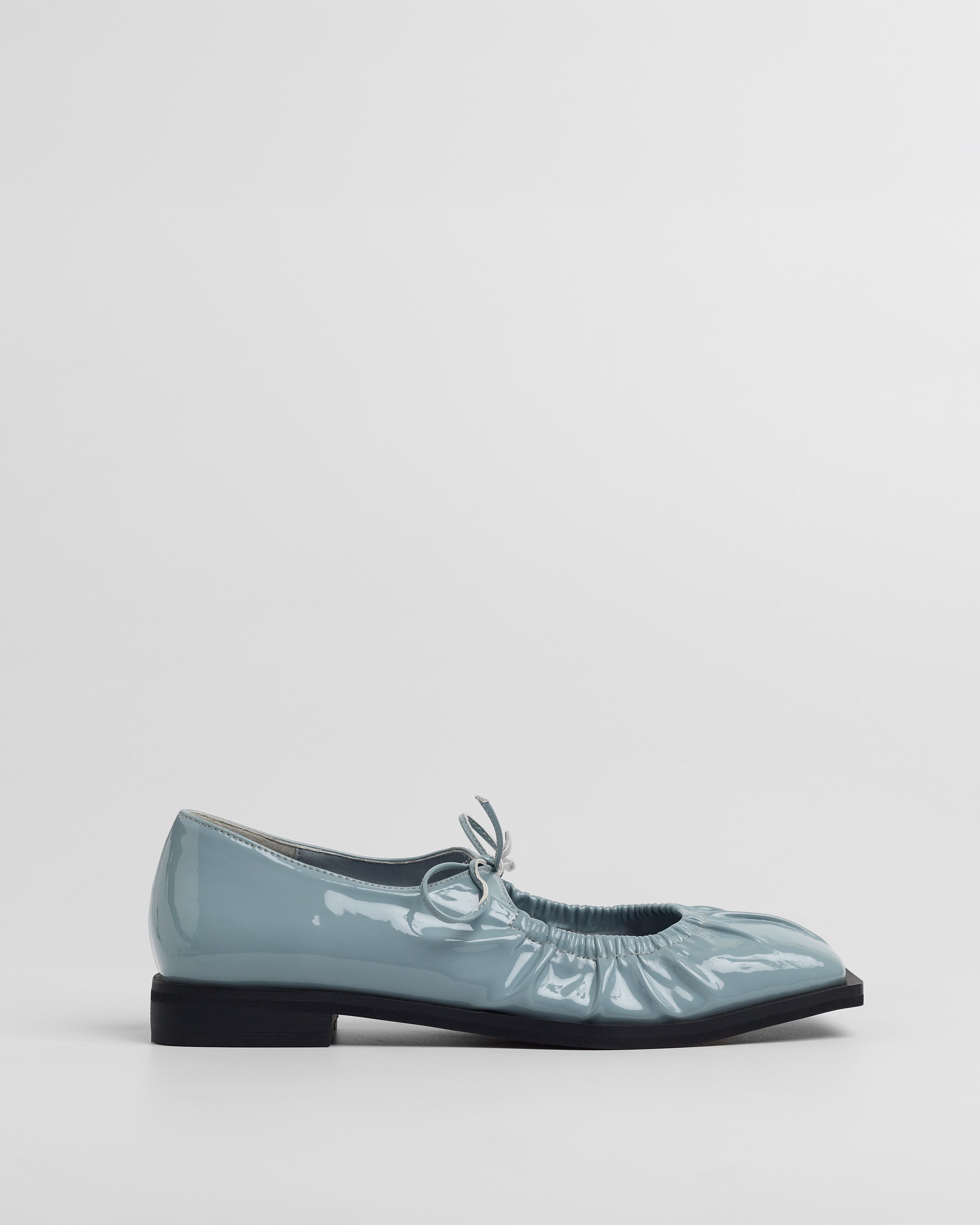 MIM Zapato cerrado Mace Celeste