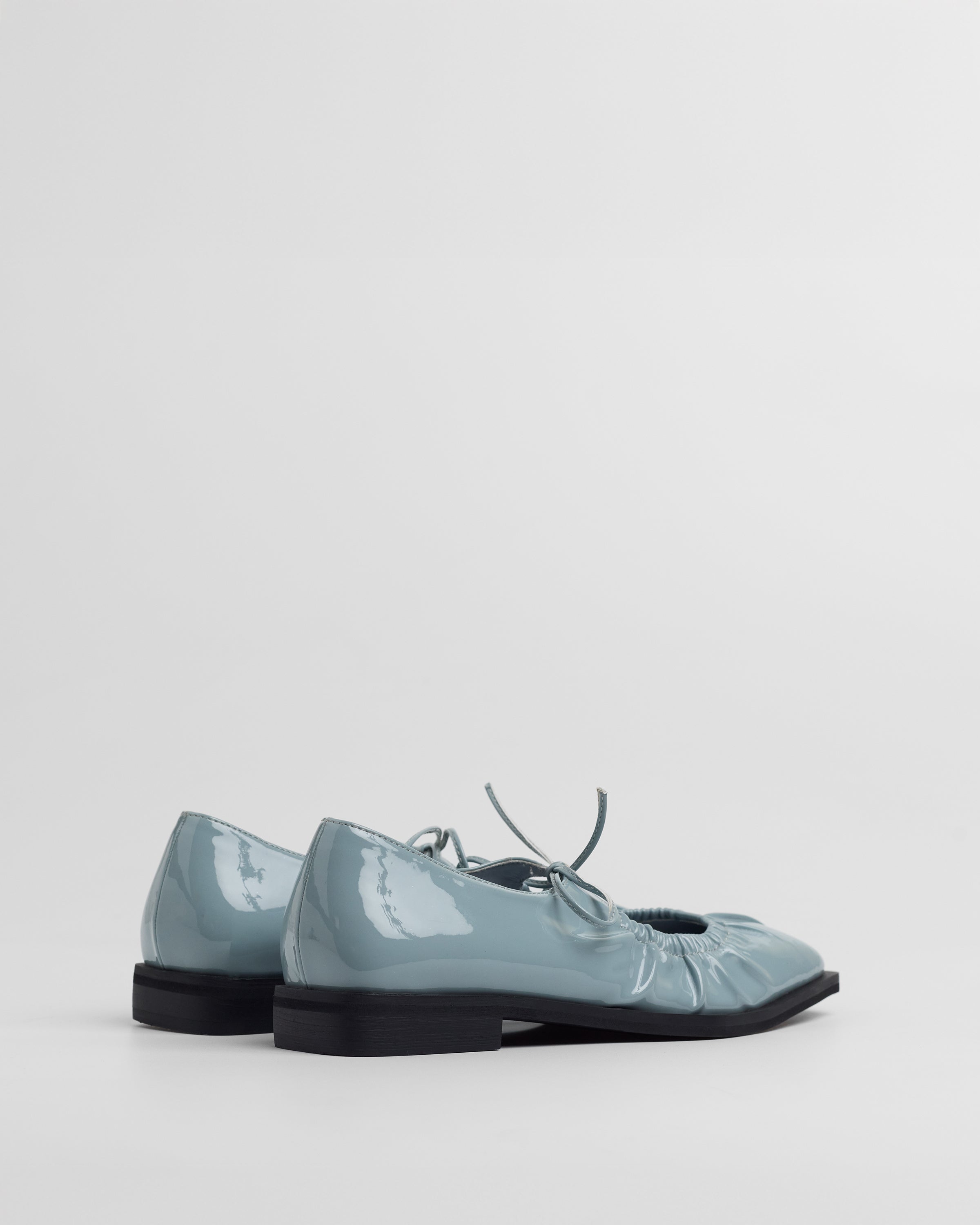 MIM Zapato cerrado Mace Celeste