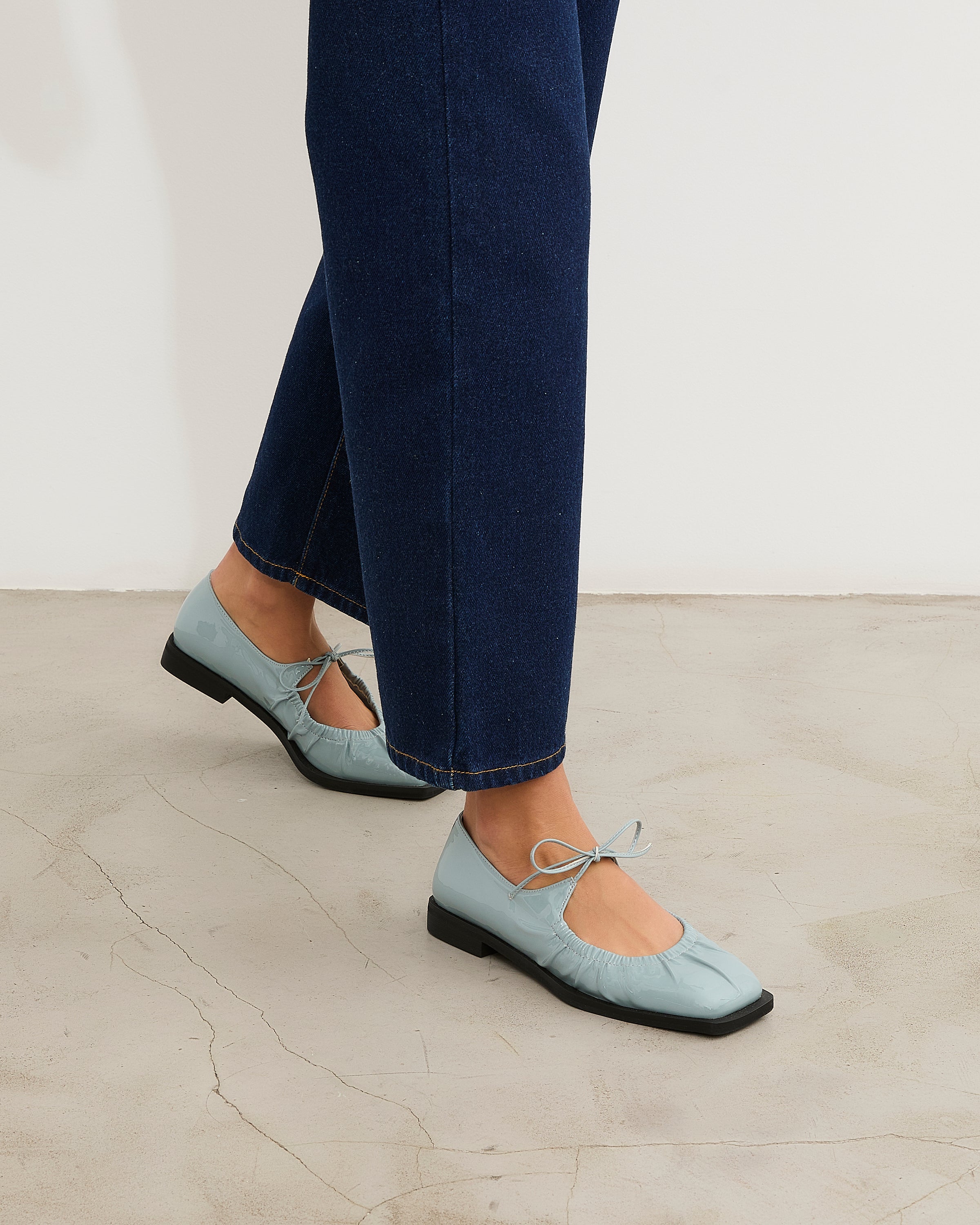 MIM Zapato cerrado Mace Celeste