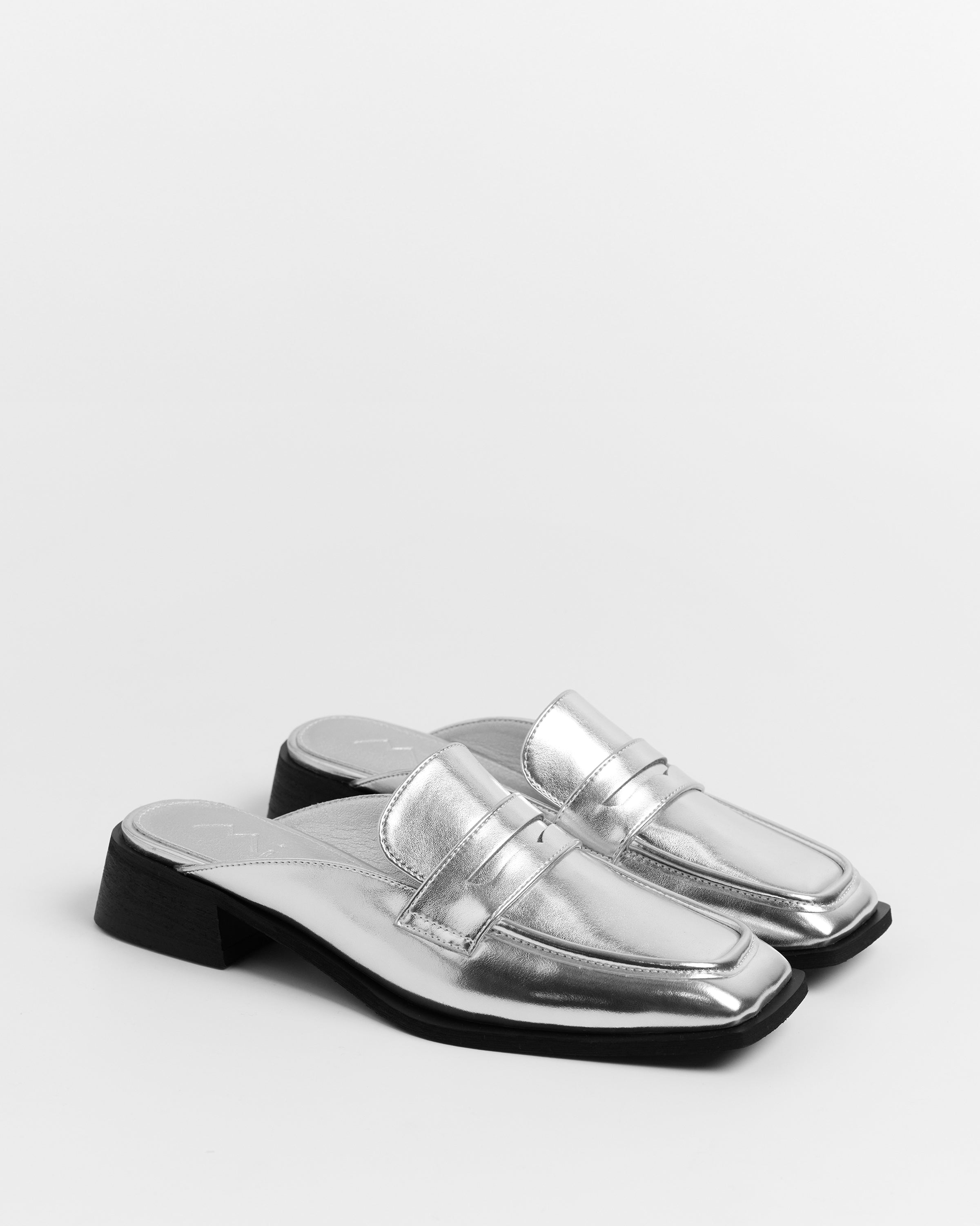 MIM Zapato cerrado Malcon Plata